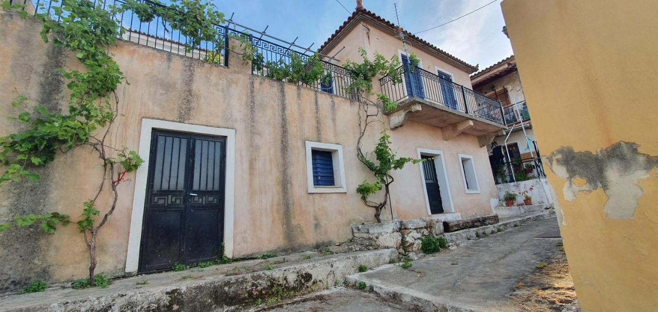 Traditional Hillside Cottage Gytheio Dış mekan fotoğraf